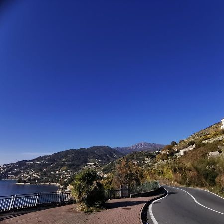 Romantic Casa Lorenzina Affittacamere Ventimiglia Exterior foto