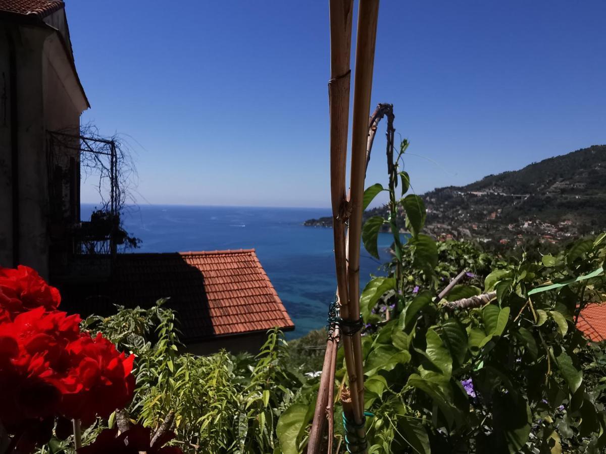 Romantic Casa Lorenzina Affittacamere Ventimiglia Exterior foto