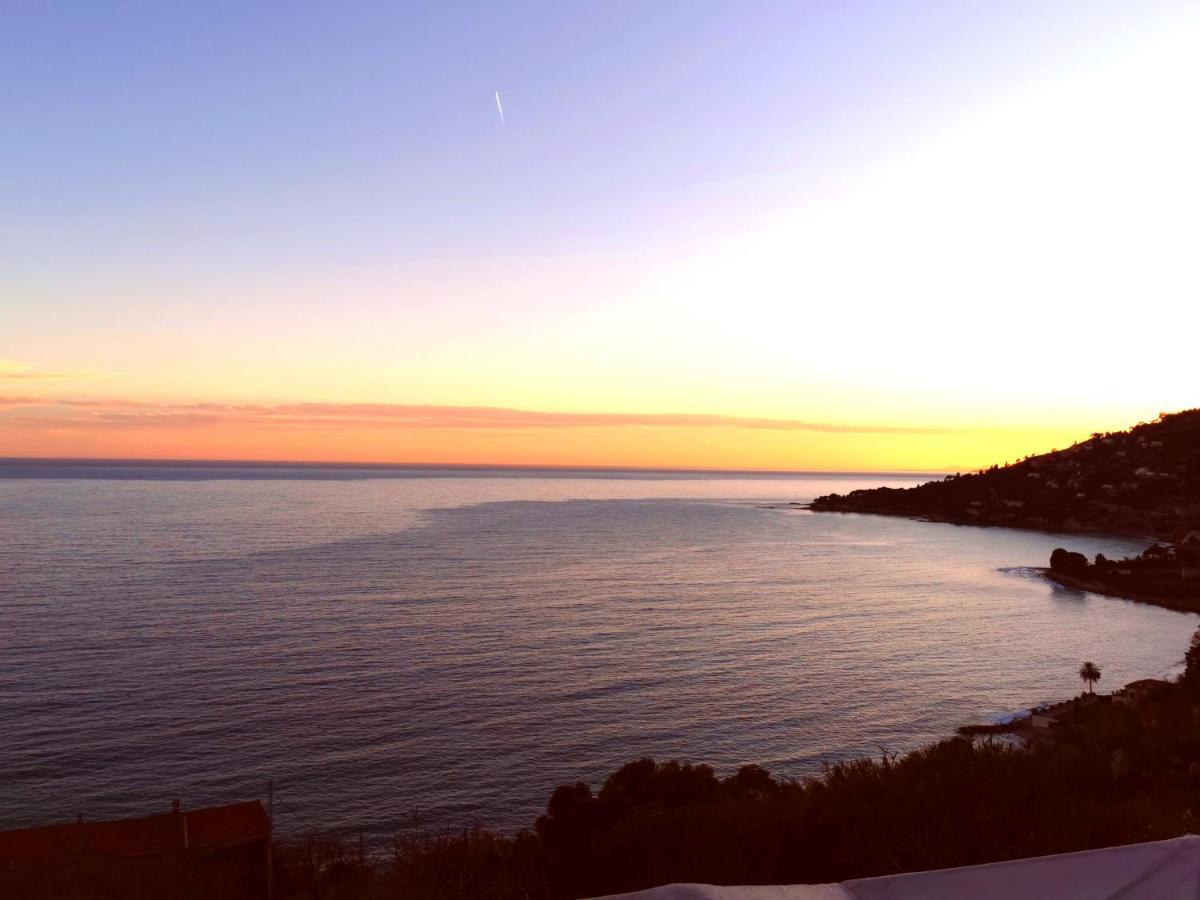 Romantic Casa Lorenzina Affittacamere Ventimiglia Exterior foto