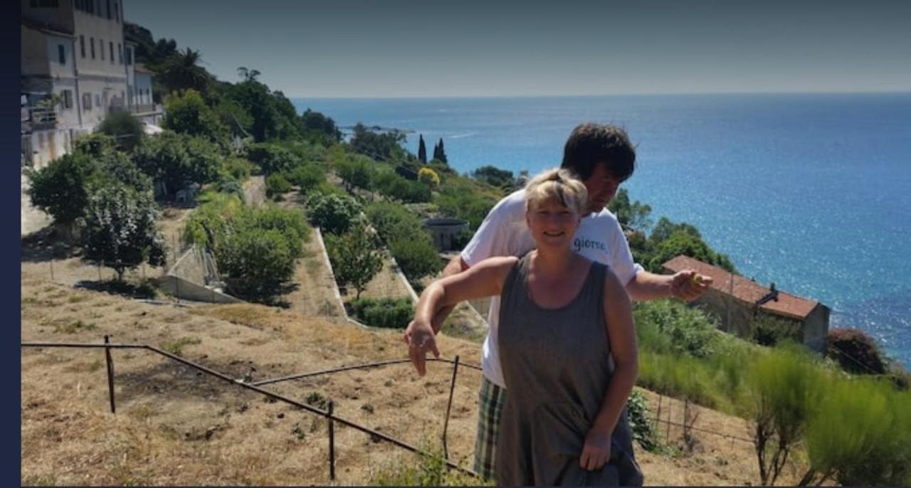Romantic Casa Lorenzina Affittacamere Ventimiglia Exterior foto